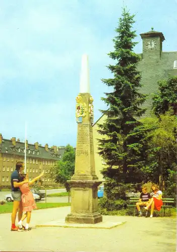 AK, Johanngeorgenstadt Erzgeb., Postmeilensäule, 1989