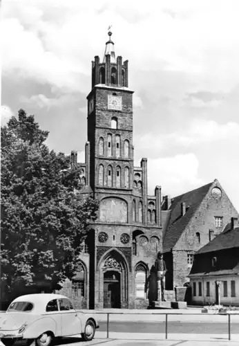 AK, Brandenburg Havel, Rathaus mit Roland, zeitgen. Pkw, 1975
