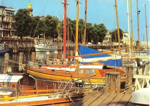 AK, Rostock Warnemünde, Partie am Alten Strom, 1982