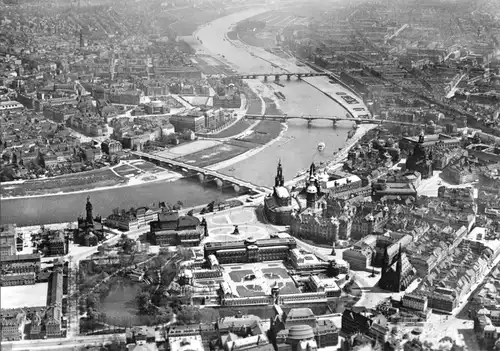AK, Dresden, Neustadt und Altstadt von SW, Luftbild, vor 1945 - Reprint 1979