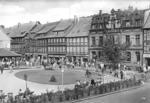 AK, Wernigerode Harz, Platz belebt, 1961