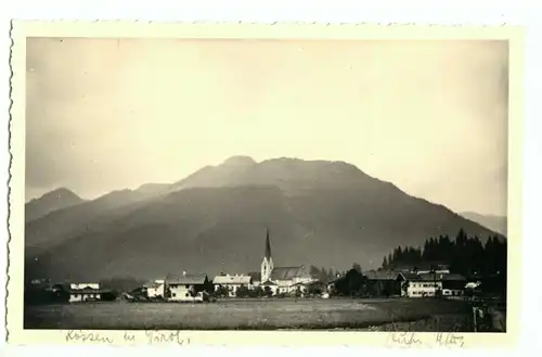 AK, Kössen in Tirol, Gesamtansicht, Echtfoto, Handabzug, um 1935