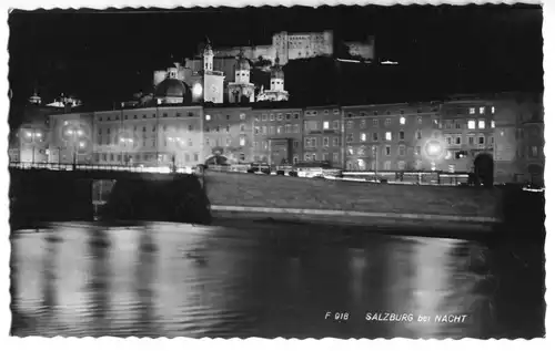 AK, Salzburg, Teilansicht bei Nacht, 1960