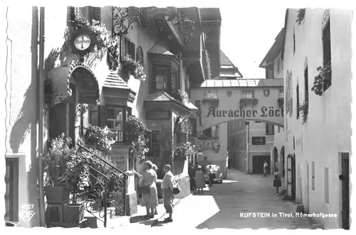 AK, Kufstein in Tirol, Römerhofgasse, belebt, 1964