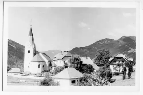 AK, St. Peter, Kärnten, Teilansicht mit Kirche, 1961