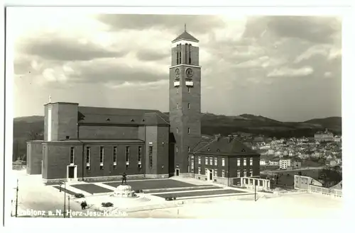 AK, Gablonz a. N., Jablonec nad Nisou, Herz-Jesu-Kirche, Echtfoto, 1933