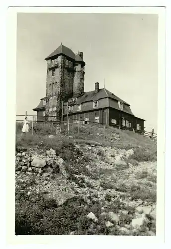 AK, Reichenberg, Liberec, Haus auf dem Jeschken, Ještěd, um 1943