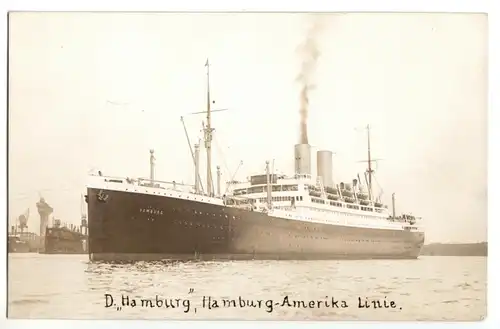 AK, Dampfer "Hamburg" der Hamburg-Amerika-Linie, Gesamtansicht, um 1930