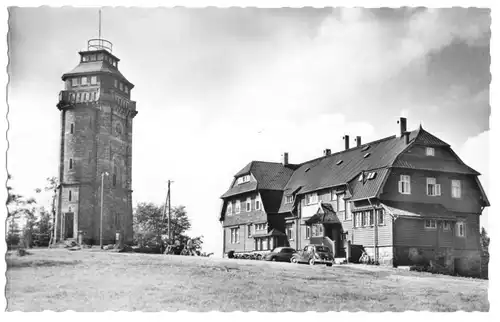 AK, Wildenthal Erzgeb., Auersberg, HO-Gaststätte und Aussichtsturm, 1957