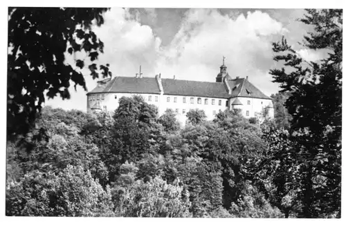 AK, Waltershausen Thür., Blick zum Schloß Tenneberg, 1963