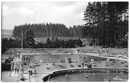 AK, Finsterbergen Thür. Wald, Schwimmbad, belebt, 1963