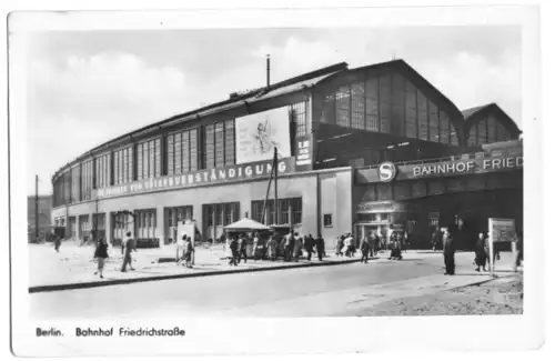 AK, Berlin Mitte, Bahnhof Friedrichstr., 1953