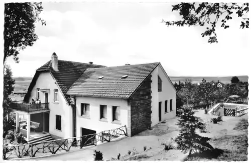 AK, Weringhausen über Finnentrop, Pension "Haus Bergquell", um 1962