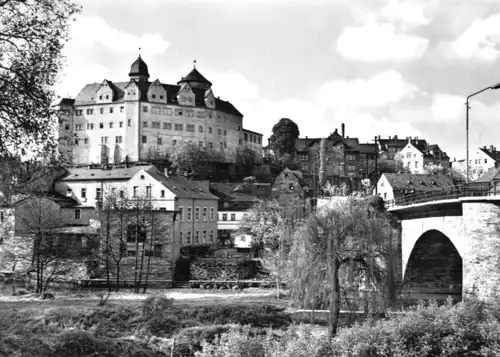 AK, Zschopau Erzgeb., Teilansicht mit Brücke und Burg Wildeck, 1984