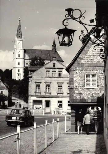 AK, Schirgiswalde Kr. Bautzen, Straßenpartie mit Kirche, 1972