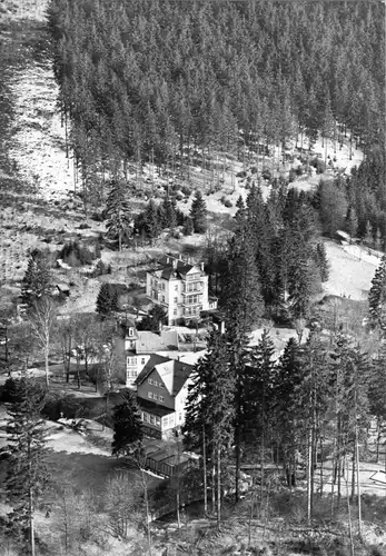 AK, Friedrichroda Thür. Wald, Teilansicht mit Thälmannhaus + Waldschlößchen 1975