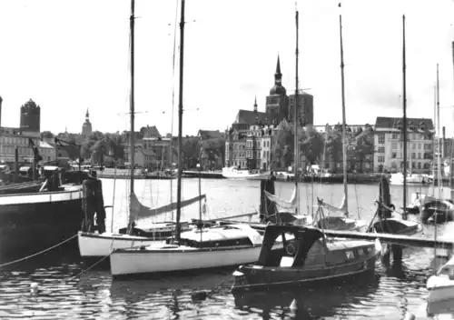 AK, Stralsund, Partie im Hafen, 1961
