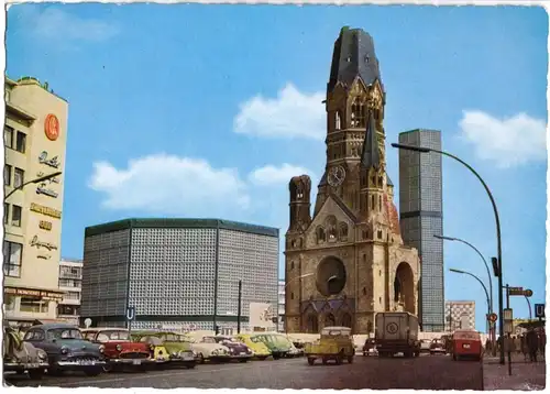 AK, Berlin Charlottenburg, Kaiser-Wilhelm-Gedächtniskirche, zeitgen. Pkw, 1966