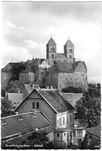 AK, Quedlinburg, Teilansicht mit Schloß, 1961