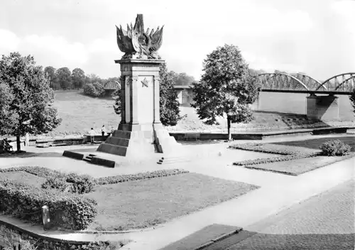 AK, Torgau, Denkmal der Begegnung an der Elbe, 1975