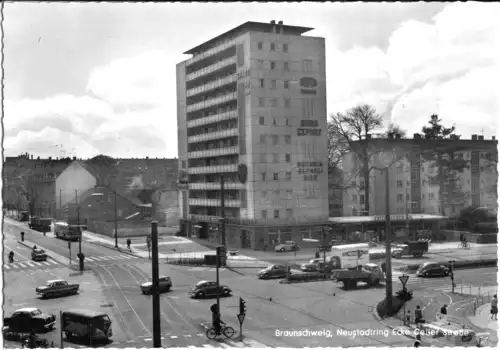 AK, Braunschweig, Neustadtring Ecke Celler Str., belebt, Version 1, um 1962