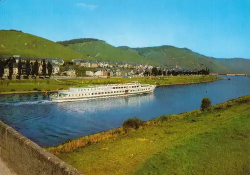 AK, Zeltingen Mosel, mit Schiffsschleuse und MS Europa, 1976