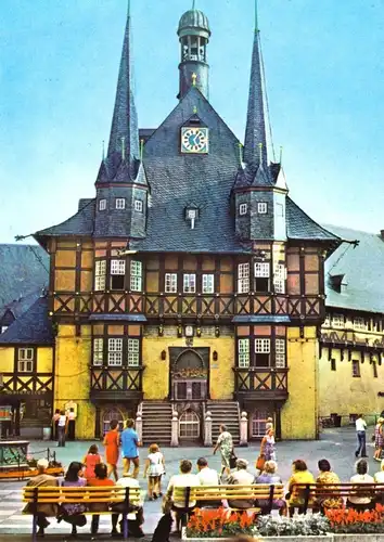 AK, Wernigerode am Harz, Am Rathaus, belebt, 1979