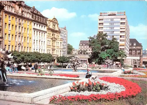 AK, Leipzig, Partie am Sachsenplatz, belebt, 1981