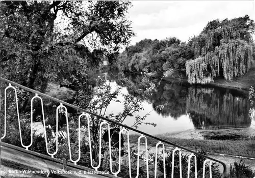 AK, Berlin Wilmersdorf, Partie im Volkspark von der Blissestr., um 1968