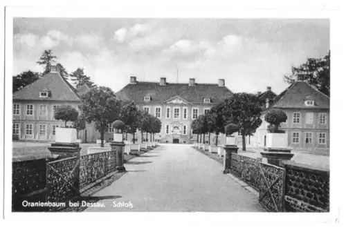 AK, Oranienbaum b. Dessau, Schloß frontal, 1958