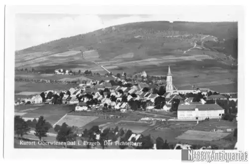 AK, Oberwiesenthal Erzgeb., Ansicht m. Fichtelberg 1955