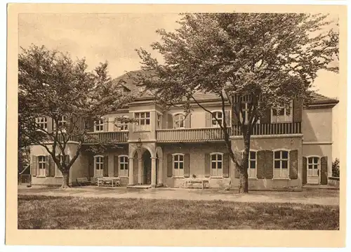 AK, Seebad Heringsdorf auf Usedom, OT Neuhof, Eleonorenheim, Hofansicht, um 1930