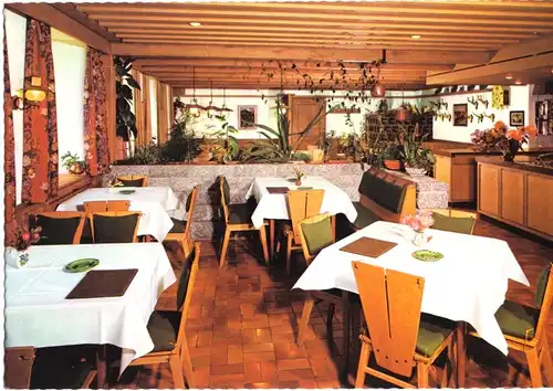 AK, Ühlingen - Berau, Landgsthof Rössle, Gastraum, um 1992