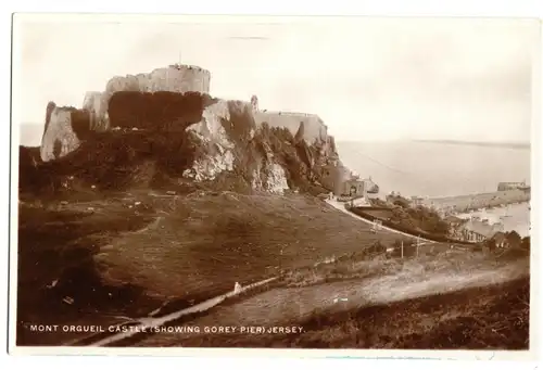 AK, Jersey, Mont Orgueil Castle (Showing Gorey Pier), um 1950