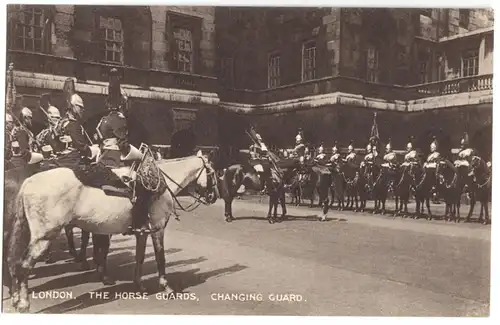 AK, London, The Horse Guards, changing guard, um 1930