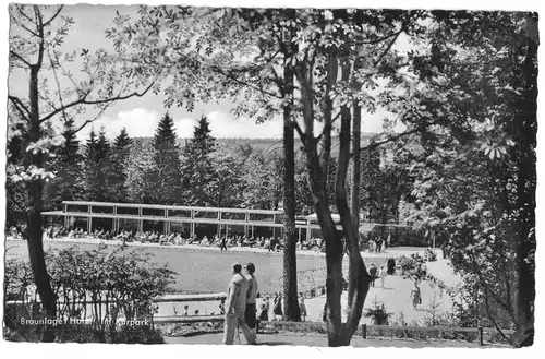 AK, Braunlage Harz, Im Kurpark, belebt, 1959