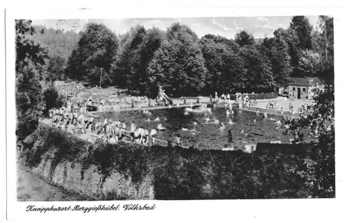 AK, Kurort Berggießhübel, Volksbad, belebt, 1954