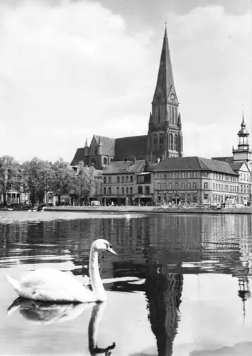 AK, Schwerin, Pfaffenteich mit Blick zum Dom, 1963