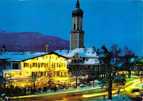 AK, Garmisch-Partenkirchen, Marienplatz in Garmisch mit Pfarrkirche, um 1985