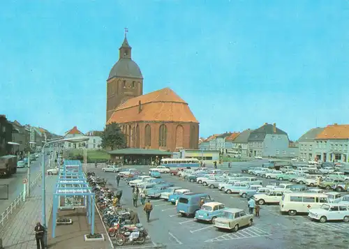 AK, Ribnitz-Damgarten, Karl-Marx-Platz, zeitgen. Pkw, 1976