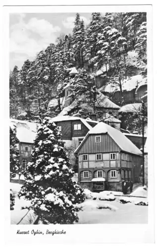 AK, Kurort Oybin, Teilansicht mit Bergkirche, Winteransicht, 1959