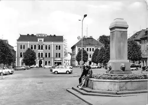 AK, Dippoldiswalde, Platz des Friedens, belebt, Pkw, 1977