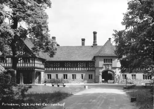 AK, Potsdam, Neuer Garten, Schloß Cecilienhof, Eingänge Schloß und Hotel, 1964