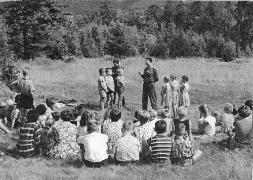 AK, Oberhof Thür. Wald, Ferienkinder auf der Schmückewiese, 1965