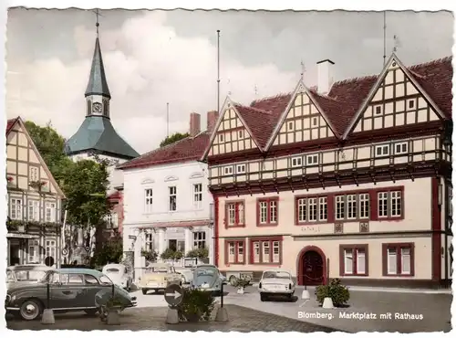 AK, Blomberg Lippe, Marktplatz mit Rathaus, um 1963