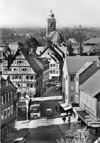 AK, Nürtingen am Neckar, Staßenpartie belebt mit Kirche, um 1970