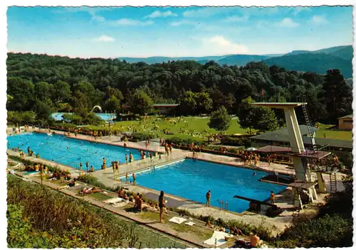 AK, Baden-Baden, Hardberg-Schwimmstadion, belebt, um 1966