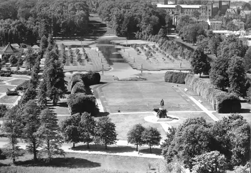 AK, Schwerin, Blick auf den Schloßgarten, 1984