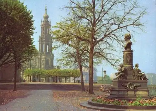 AK, Dresden, Brühlsche Terrasse und Hofkirche, 1977