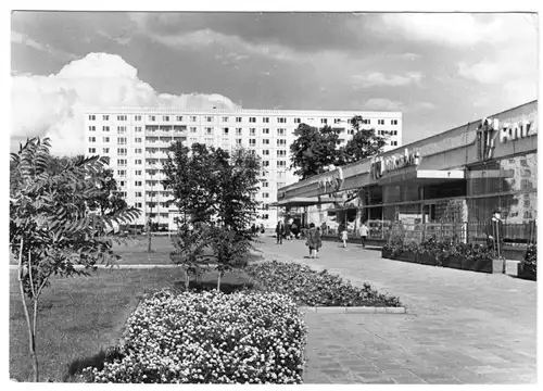 AK, Schwedt Oder, Kompaktbau und Einkaufszentrum, 1968